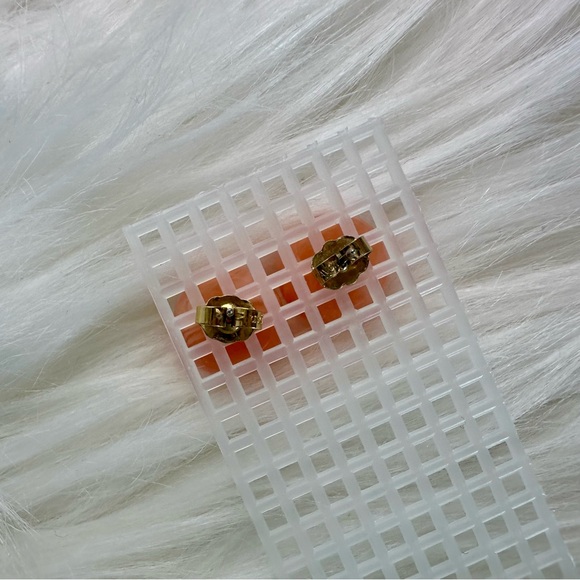 Vintage AVON Coral “Marble” Fashion Pierced Earrings - Picture 5 of 7